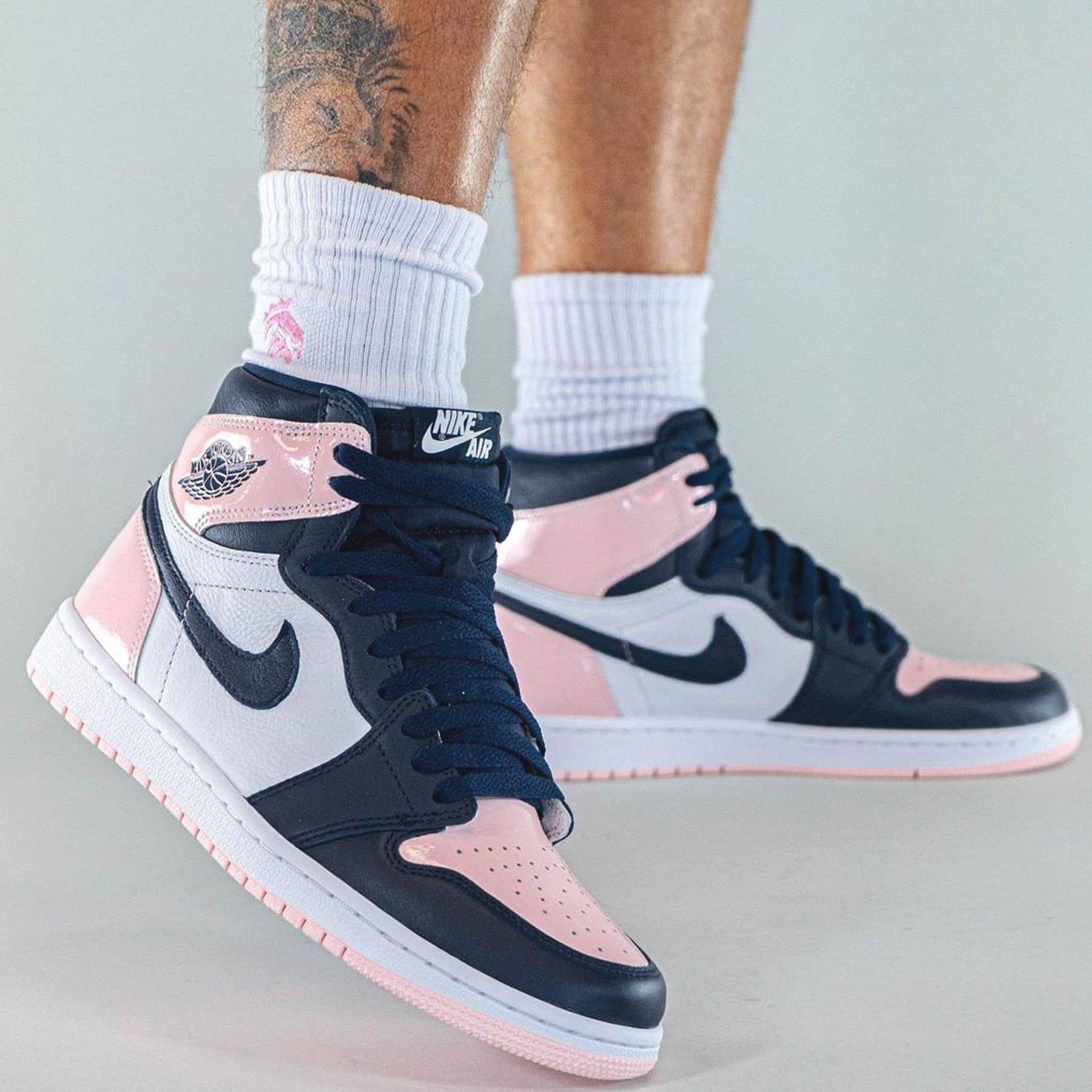 Air Jordan 1 High 'Atmosphere / Bubblegum'
